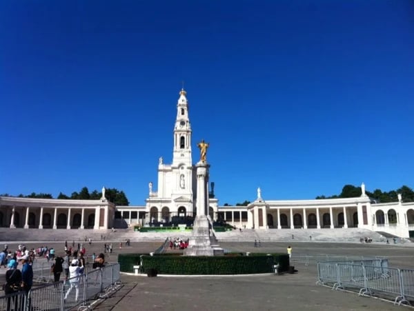 Fatima Tour (from Porto)