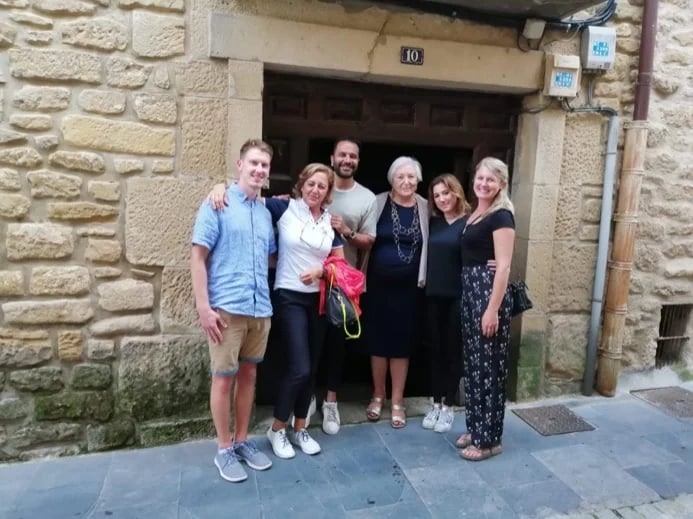 I offer guided tours with special experiences, You'll spend your time with women winemakers who share the cultural values off the records in this tours. Discover secrets about their life and business in a ungoogleable conversation.