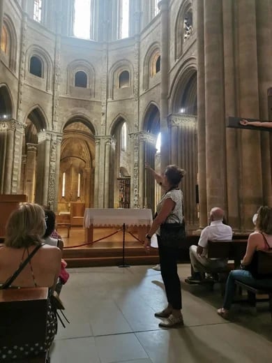 I was a culture guide in Firenze, whe Iused to live in Tuscany. Art it's my passion. If you desire to discover Rioja historic patrimony along the Camino de Santiago I will splain you every singular detail in it.