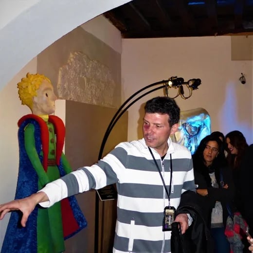 Alejandro, official tour guide in Toledo, Spain