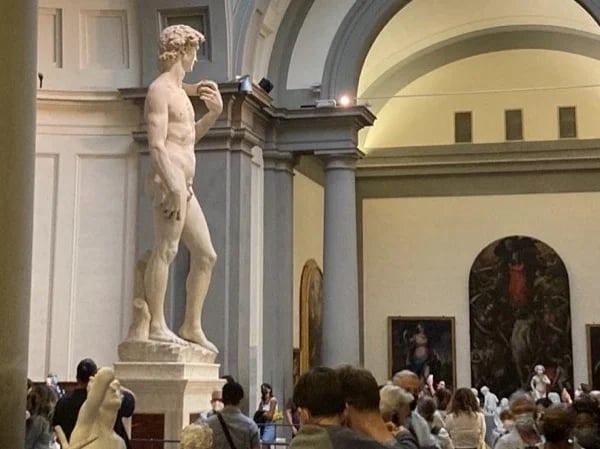 Florence Highlights Private Walking Tour with Local Guide, including Uffizi and Accademia