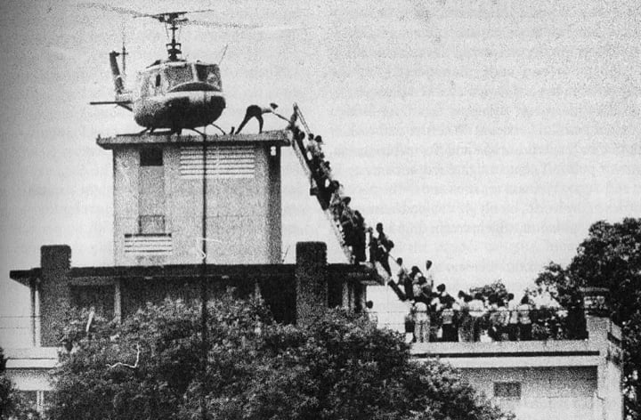 CIA BUILDING OF YEAR 1975