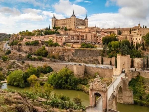 The Essentials of Toledo - Full Day Tour from Madrid