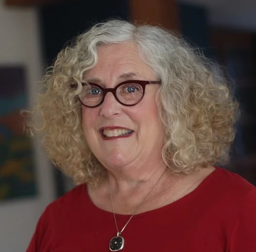 Your guide, long-time Island resident Linda R.