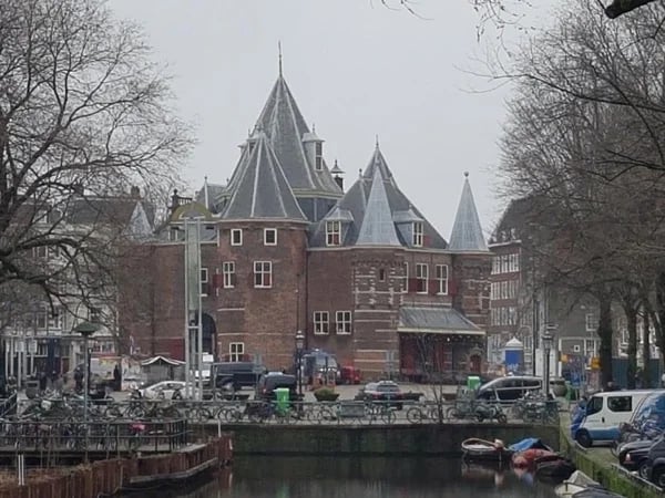 "Follow the Money" - Amsterdam Cultural Walking Tour
