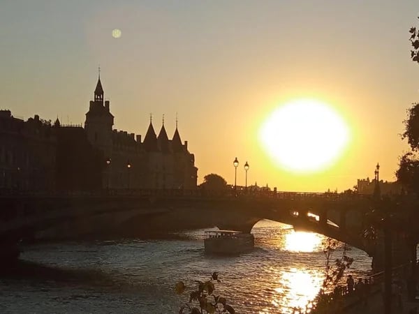 Paris Full Day Tour (8 Hours)