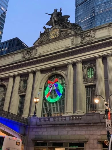 Beautiful Grand Central Terminal at Holiday Time! NOW with direct access to JFK Airport via the Long Island Railroad!