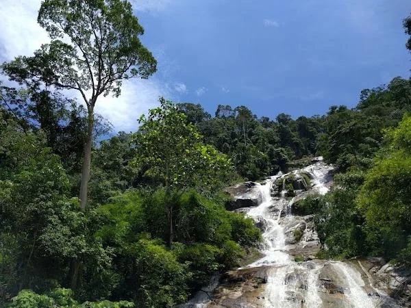 Stroll along the beautiful Lata Iskandar waterfall Tapah and Kampar with your local guide