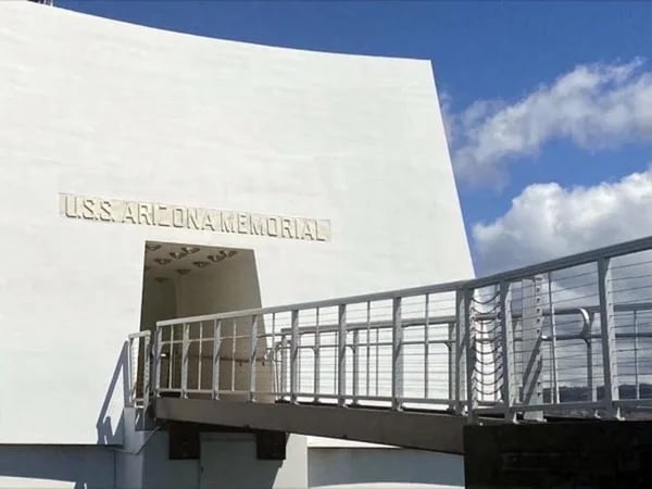 Pearl Harbor & Scenic Island Tour - Hawaii's North Shore Excursion