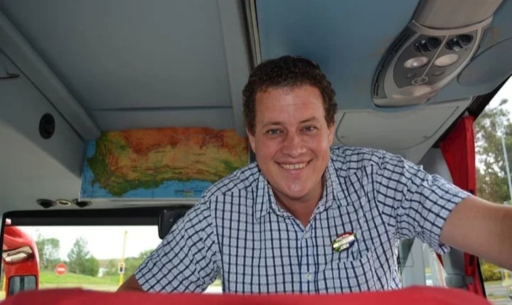 Guiding on a bus