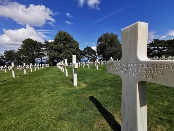 Normandy landing beaches private full day guided tour from Paris