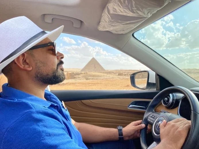 Heading to the pyramids!