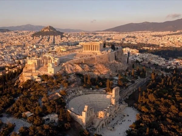 Eternal Athens - Half Day Walking Tour