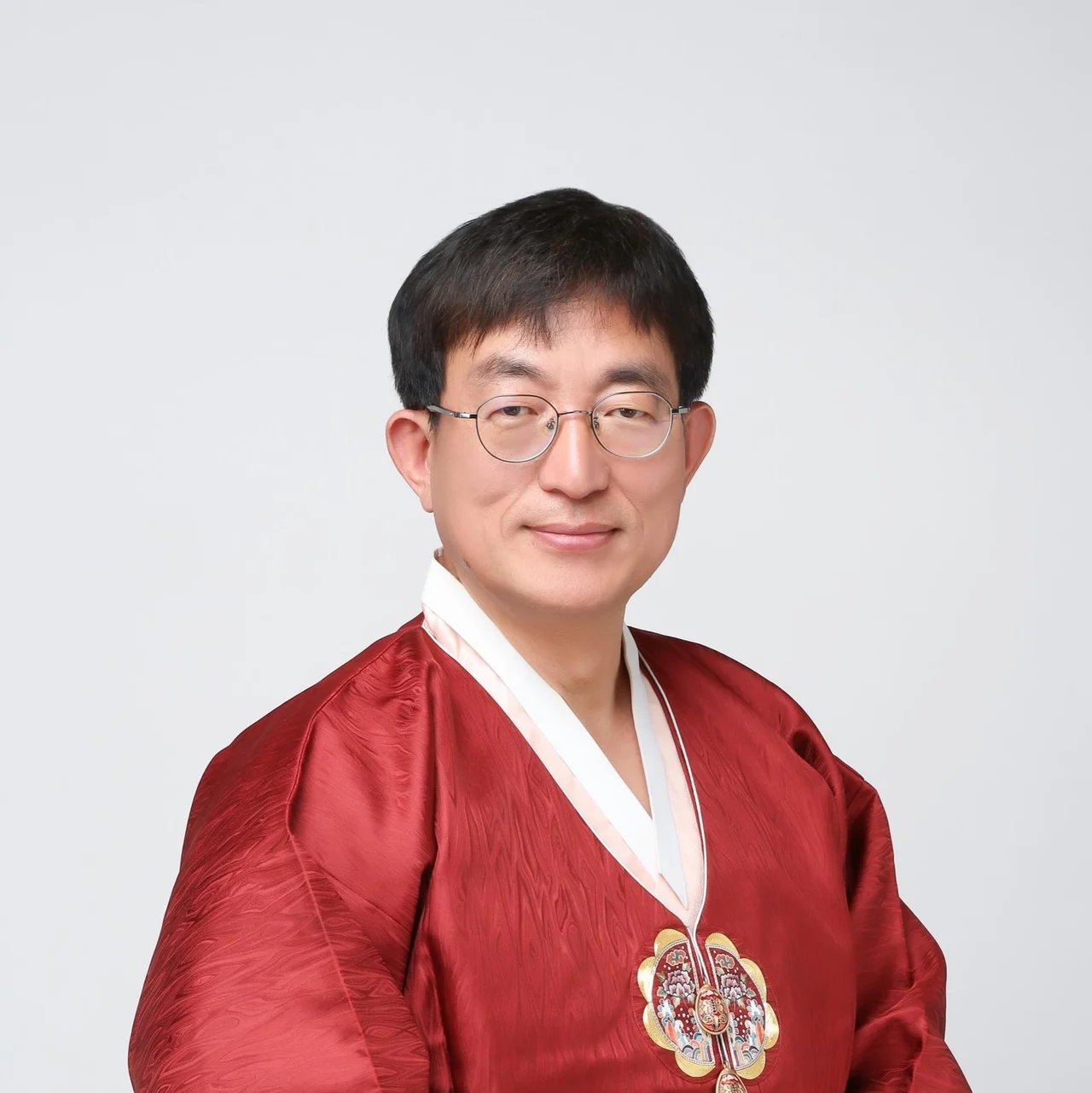 Unsuk J.