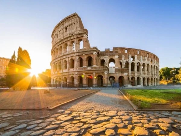 Colosseum, Roman Forum, Palatine hill walking tour