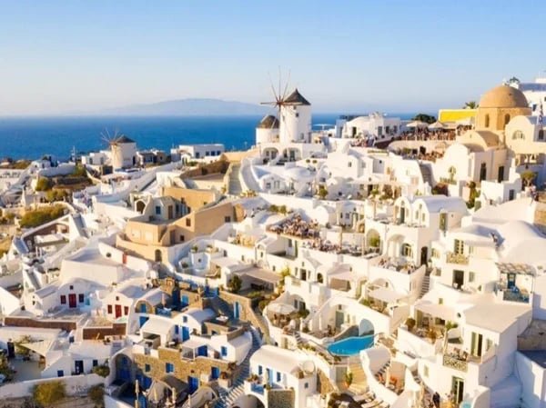 Discovering Santorini: Your Exclusive Full Day Private Tour