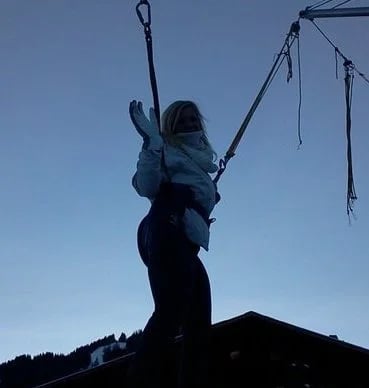 Bungie jumping in Cortina