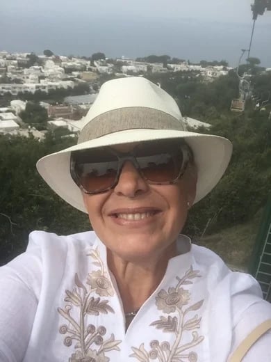 Chair lift in Capri