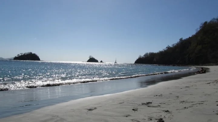 Lay down at Danta Beach, Guanacaste