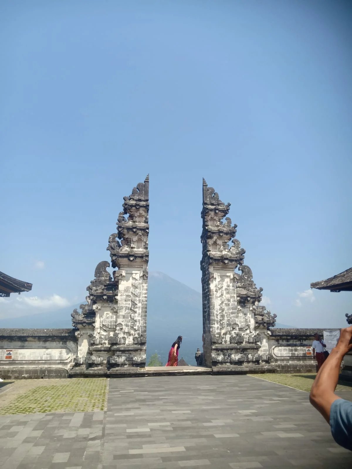 I Wayan S.'s gallery