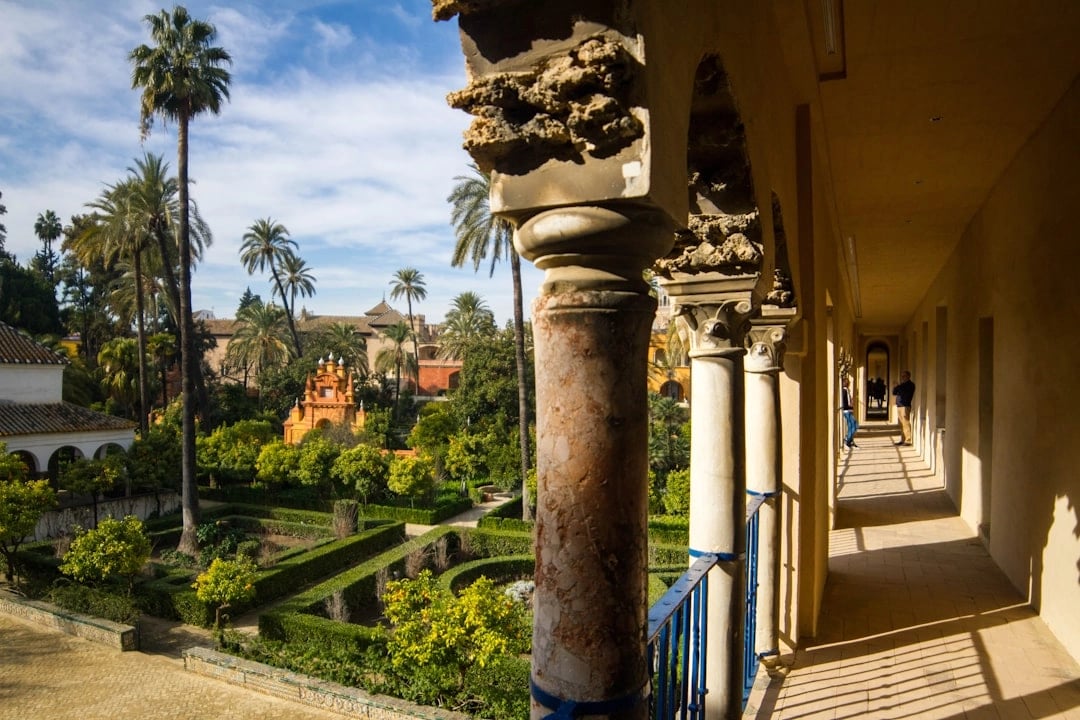 Iconic Seville: Half-Day Private Driving Tour with Panoramic Stops