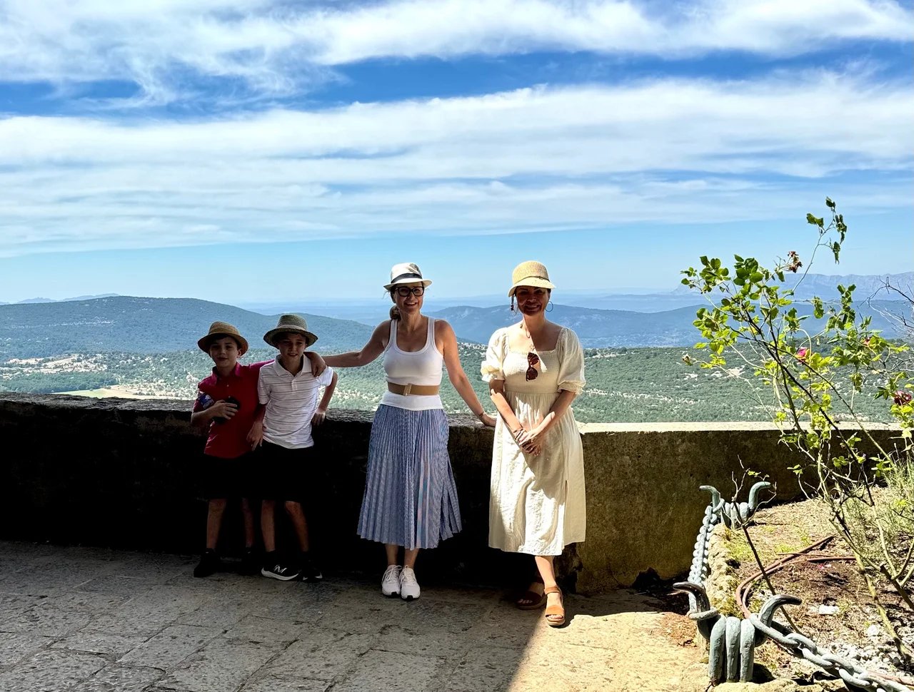 JULIE G.'s gallery