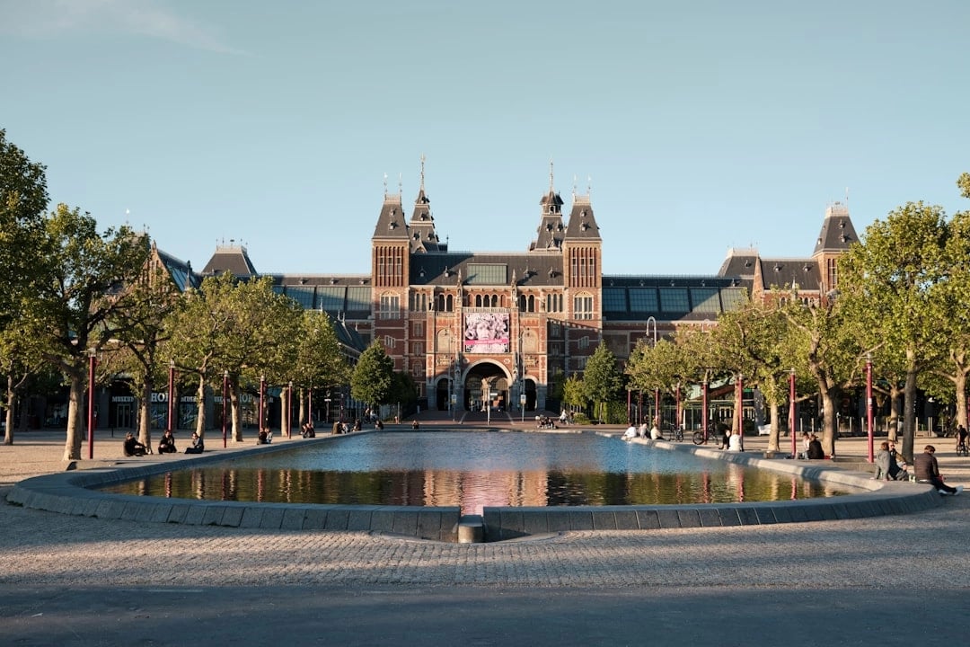 Essential Amsterdam: Half-Day Walking Tour of the Major Highlights