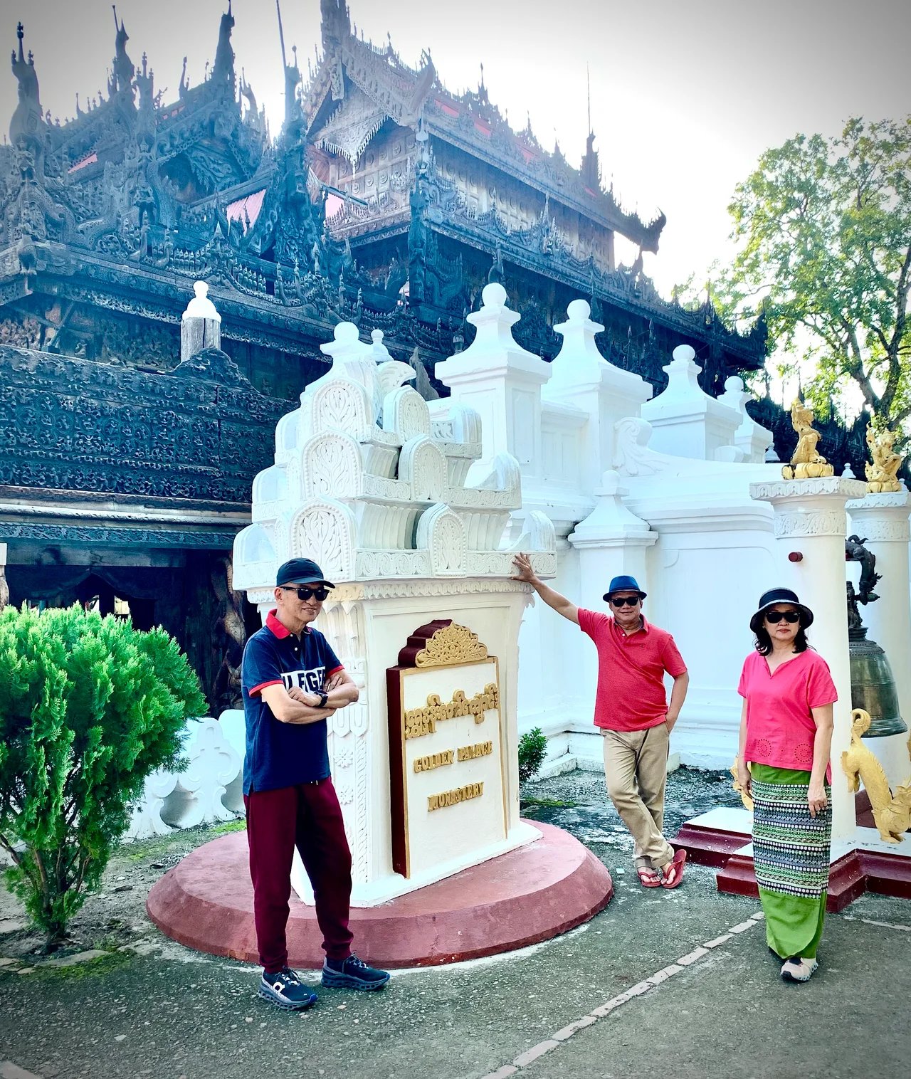 Min Soe W.'s gallery
