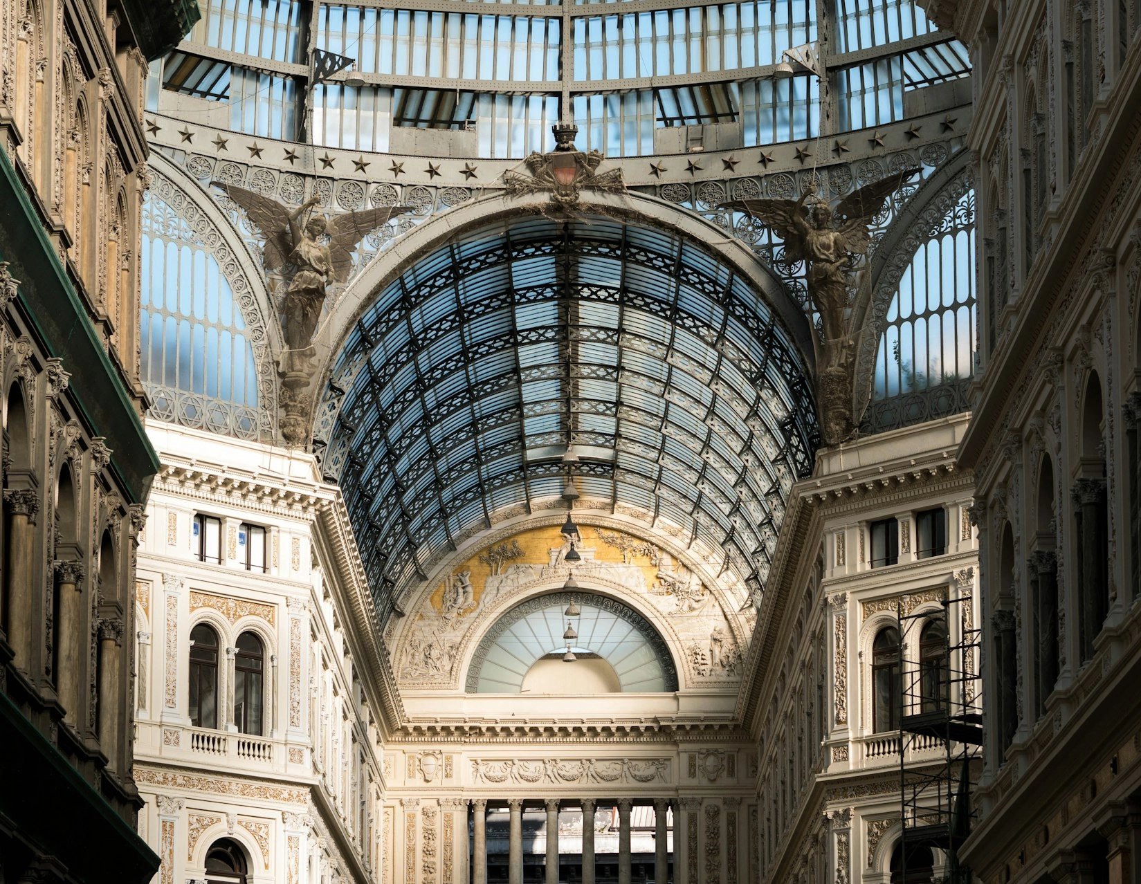 Complete Naples: Full-Day Walking Tour Through the Neighbourhoods