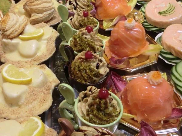 Paris Markets and Gourmet Private Tour