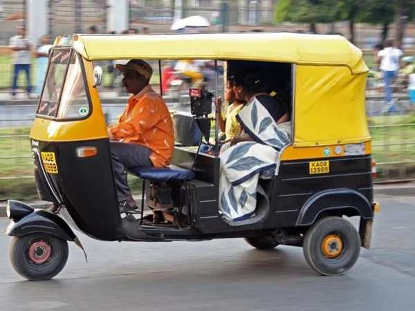Tuk tuk Tour of Jaipur-Real Ride & Real Life and Move around Pinkcity Differently
