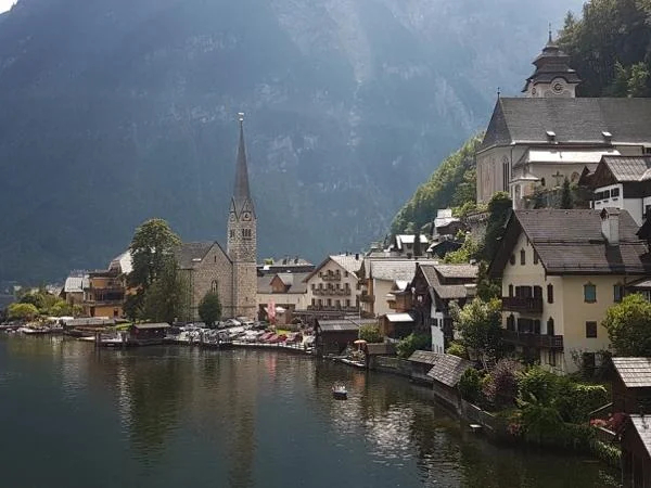 The lakes with Hallstatt Full day Tour with a licensed Austriaguide