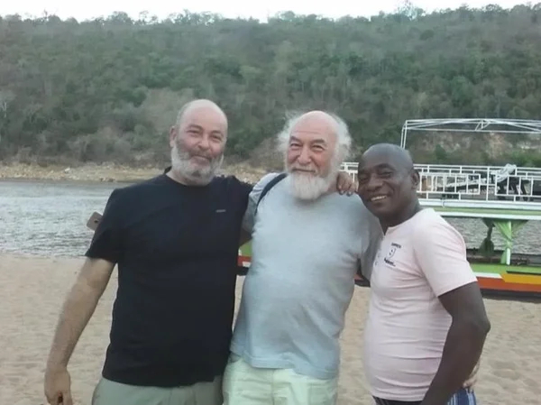 Motor boat ride on Tsiribihina river Madagascar - Private tour