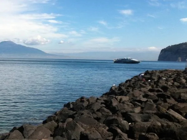 A full day tour to Positano, Sorrento, Pompeii Ruins from Sorrento