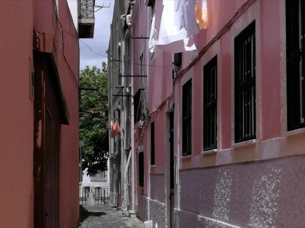 Express Walking Tour of Lisbon off the Beaten Path