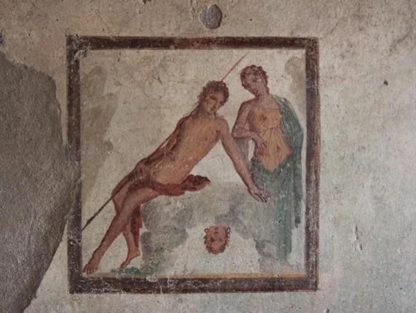 Discover Pompeii with Roberto your personal Archaeologist - 2 hours tour