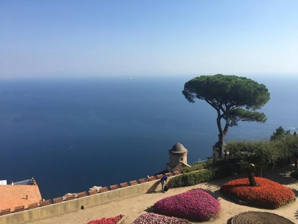 Best of Ravello - relaxing walking tour with Roberto your local expert guide