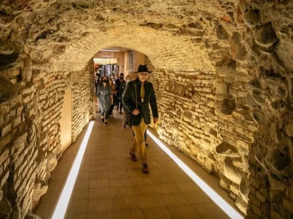 Walking Tour in Vilnius' Station District