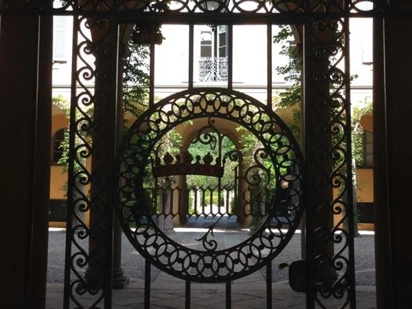 Secret Milan Walking Tour - Concealed Charm