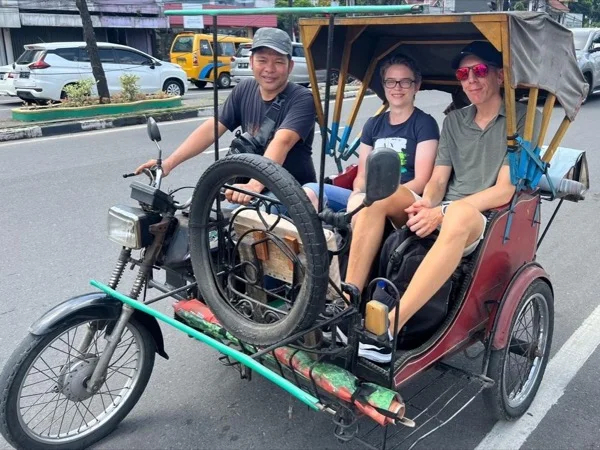 Medan becak tour
