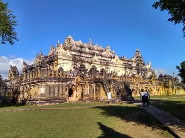10 Days in Myanmar