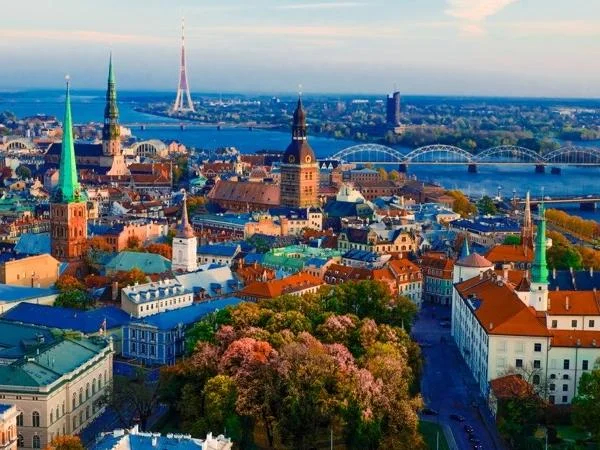 Two Baltic capitals. Trip from Tallinn to Riga
