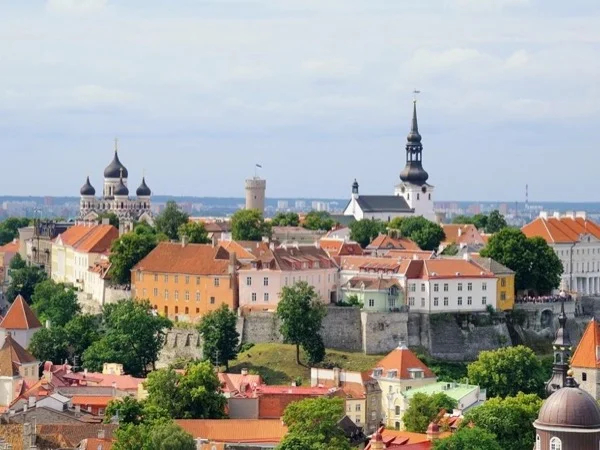 'How to walk through the centuries' Tallinn Old Town Walking Tour