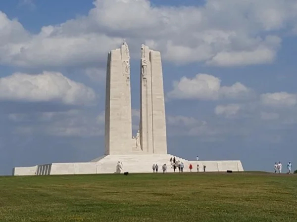 Battle of Vimy Ridge, The Somme: Canada in the Great War