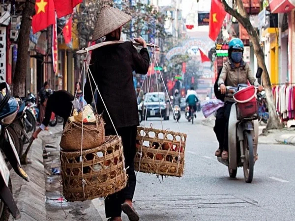 Hanoi overnight shore excusion from Halong Cruise ship