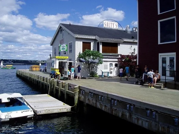 Downtown Halifax Highlights Walking Tour (By Foot Only)
