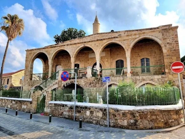 Day Trip from Nicosia to Larnaca and Limassol