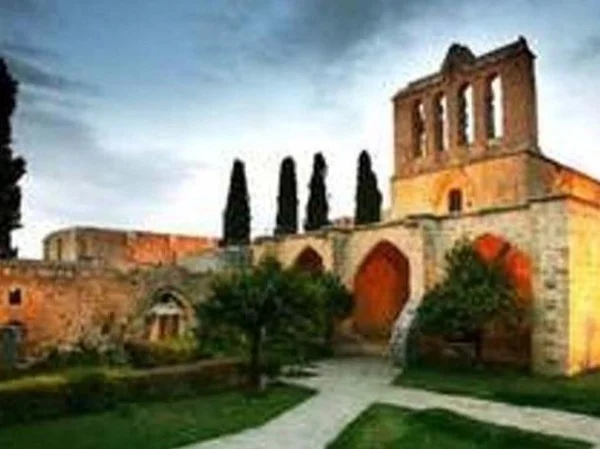 Nicosia and Kyrenia Private Full-Day Tour from Nicosia