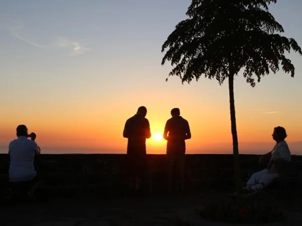 Chasing the Sun Private Full Day Tour