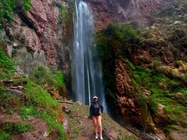 Trek to Perolniyoc waterfall and the ruins of Racaypata 1 day